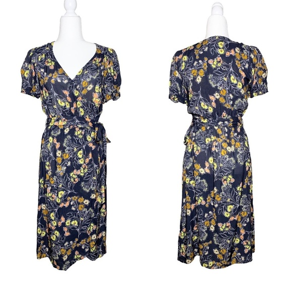 Velvet by Graham & Spencer Meadow Dress in Black‎ Floral - Picture 1 of 7